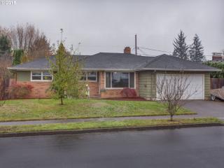 2260 103rd Dr, Portland, OR 97216-3023