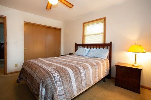 8029 18 Ave, Kenosha WI 53143-1631 exterior