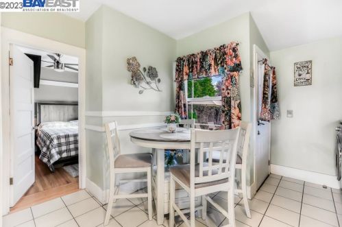 2708 Humboldt Ave, Oakland CA  94602-3635 exterior