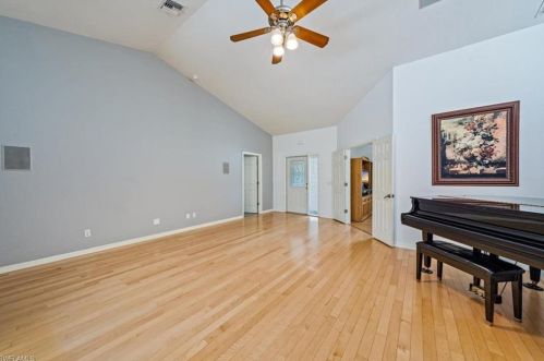 27361 Tortoise Trl, Bonita Springs, FL 34135-5849
