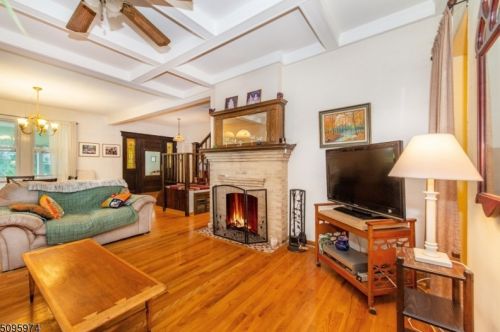 29 Glenwood Ave, Bloomfield NJ  07003-2202 exterior