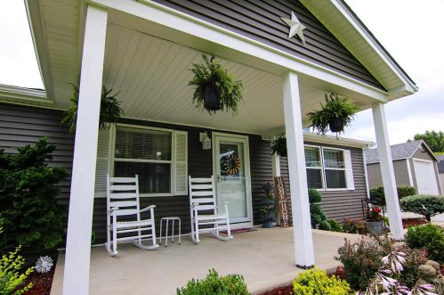 25 Barnside Dr, Sparta, KY 41086-8945