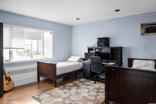 563 Saddle Ridge Rd, Woodsburgh NY  11598-1551 exterior