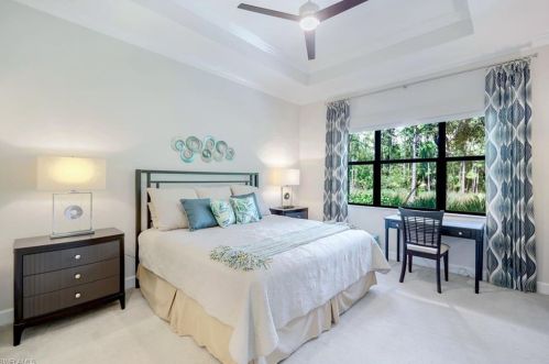 9433 Isla Bella Cir, Bonita Springs FL  34135-7276 exterior