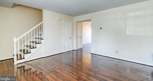2 Farrell Ln, Fredericksburg VA  22408-4004 exterior