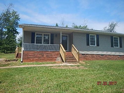 161 Ridings Dr, Inman SC  29349-7378 exterior