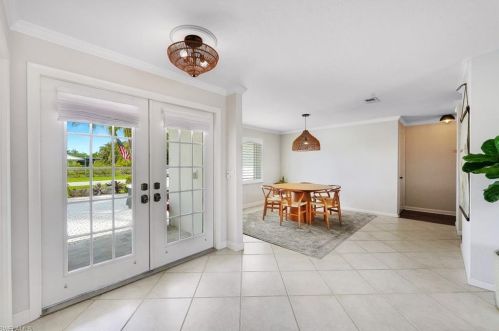 28379 Las Palmas Cir, Bonita Springs FL  34135-6839 exterior