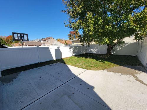 920 5th St, New Hyde Park NY  11040-2934 exterior