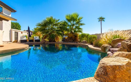 15202 10th St, Phoenix AZ  85022-3738 exterior