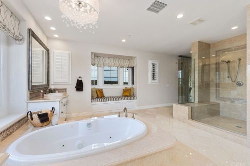 14 Morning Lgt, Newport Beach CA  92657-1654 exterior