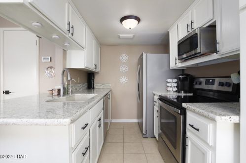 1759 Los Lagos Dr, Lake Havasu City AZ  86403-6650 exterior