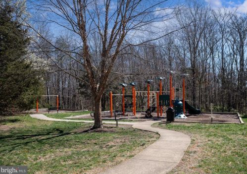 6029 Hot Spring Ln, Fredericksburg VA  22407-3708 exterior