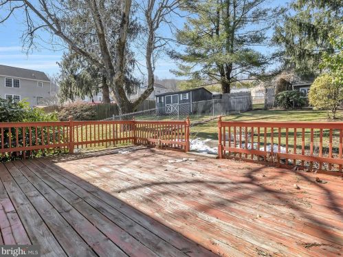 212 Prospect Ave, Downingtown PA 19335-2831 exterior