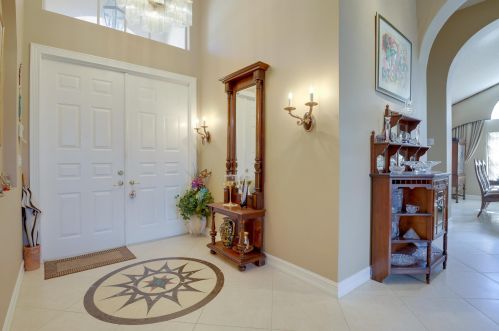 6818 Fiji Cir, Boynton Beach FL  33437-7022 exterior