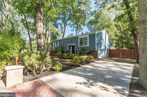 223 Carolina Trl, Browns Mills, NJ 08015-5307