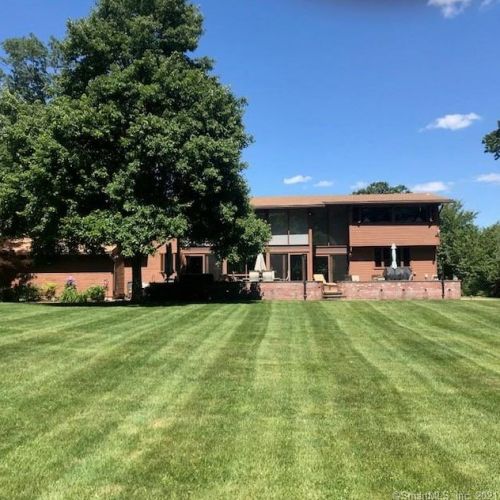 181 Maltby Ln, Wallingford CT  06492-5531 exterior