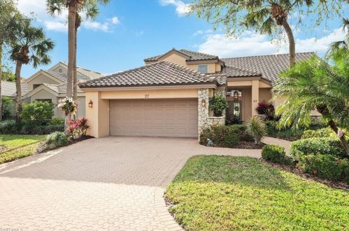 27 Grey Wing Pt, Naples, FL 34113-8402