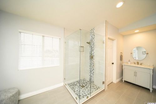 721 Cinnabar Pl, Simi Valley CA 93065-7200 exterior