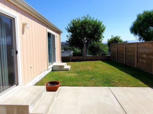 20084 Crestview Dr, Santa Clarita CA  91351-5759 exterior