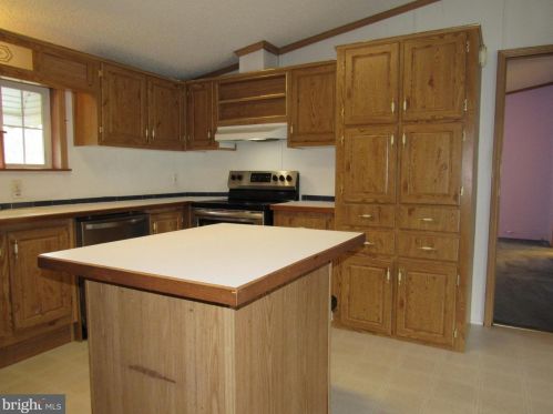 35431 Dannys Dr, Laurel DE  19956-3313 exterior