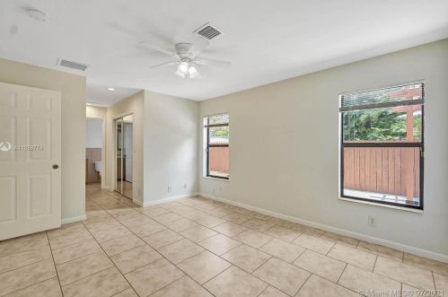 711 3rd Pl, Dania Beach FL  33004-4924 exterior