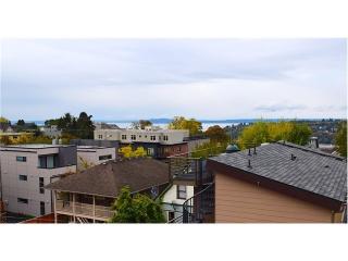1927 9th Ave, Seattle WA 98119-2819 exterior