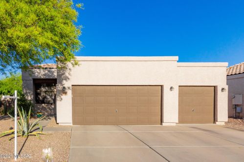 8516 Camino Sierra Rincon, Tucson, AZ 85747-5168