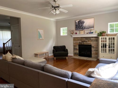 345 Phillips St, Fredericksburg VA  22405-2715 exterior