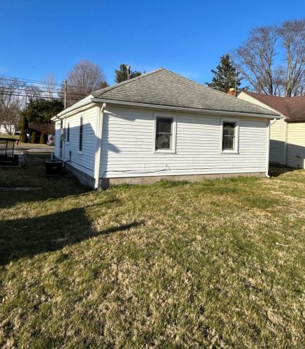 16 Ames St, Mount Vernon OH  43050-4610 exterior