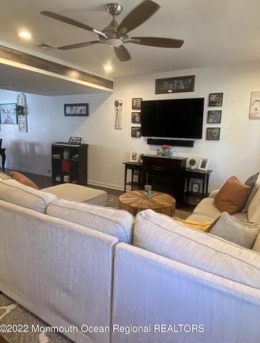 43 Kingsley Way, East Freehold, NJ 07728-1675