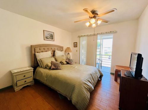 90 Coventry D, West Palm Beach FL  33417-6758 exterior