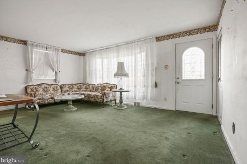 385 Kingwood Rd, Norristown, PA 19406-3021