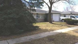 6096 Oriole Ln, Greendale WI  53129-2553 exterior