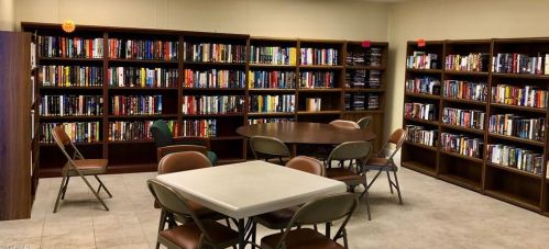 46 Le Mans Dr, Naples FL 34112-9127 exterior