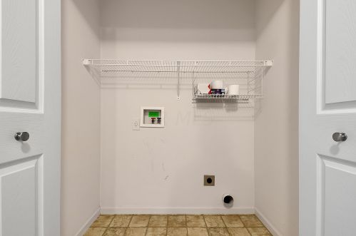 643 Keltonhurst Dr, Pataskala OH 43062-7363 exterior