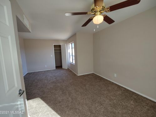 4830 Ferret Dr, Tucson AZ 85742-9543 exterior