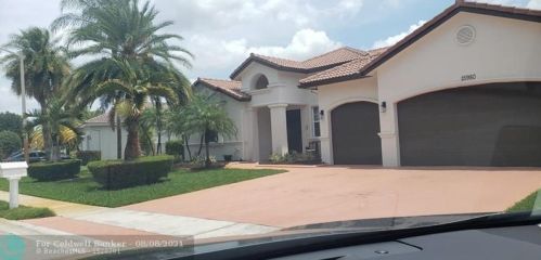 15980 4th St, Hollywood FL  33027-1156 exterior