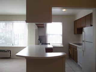 14214 Cedar Rd, Cleveland OH  44121-3238 exterior