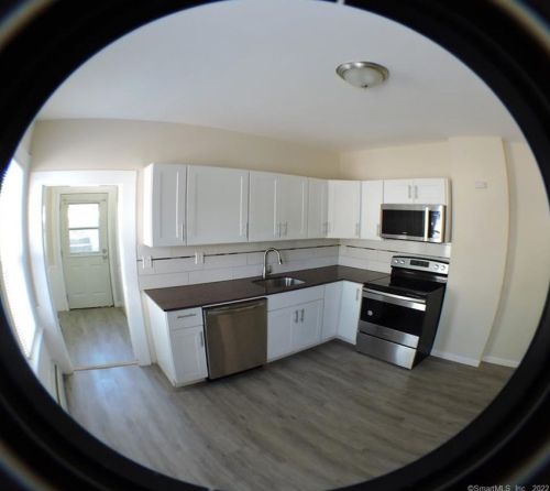 200 Prospect St, Ansonia CT  06401-1524 exterior