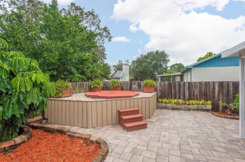 2950 Sumner Way, Palm Harbor FL  34684-1600 exterior