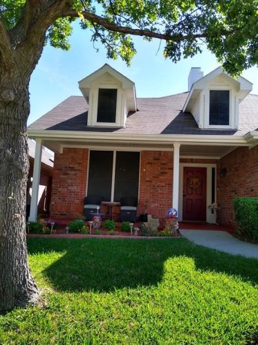 1921 Cavender Cir, Denton, TX 76205-8138