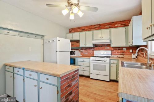 13070 Old Valley Pike, Edinburg VA  22824-3144 exterior