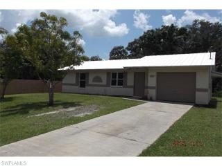 295 Wilson Ave, Labelle, FL 33935-5255