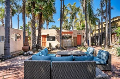 232 Rios Ave, Solana Beach CA  92075-1240 exterior