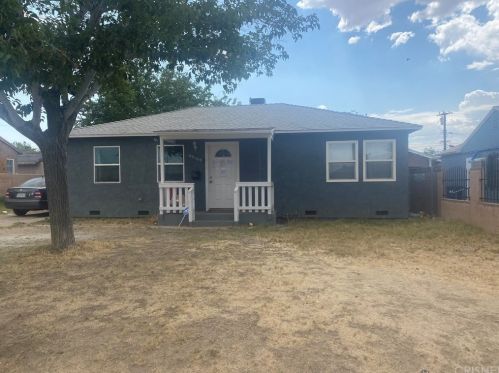 45109 Redwood Ave, Lancaster, CA 93534-2633
