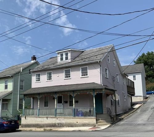 424 Race St, Catasauqua, PA 18032-1110