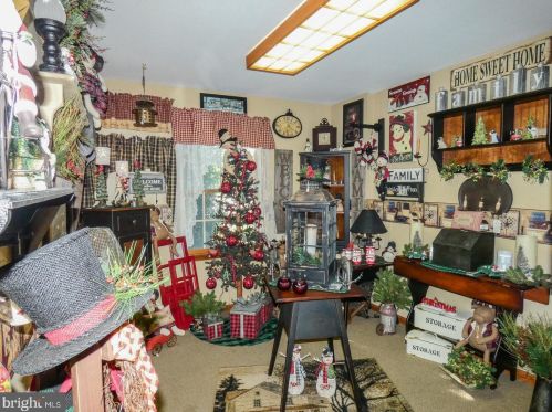500 Tansboro Rd, Berlin Boro NJ  08009-9009 exterior