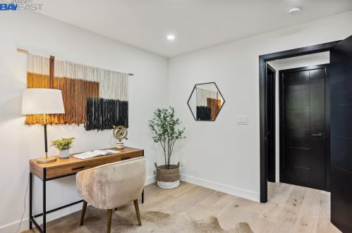 987 Aster Ave, Sunnyvale CA  94086-6737 exterior