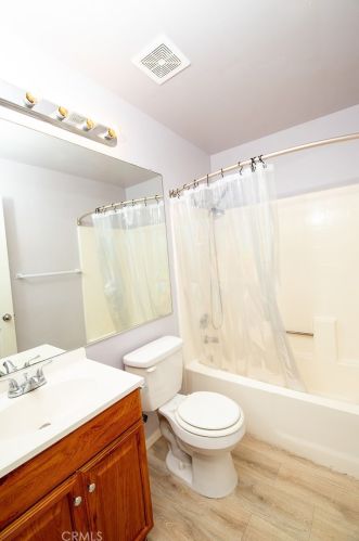 734 Moby Dick Ln, Oxnard CA 93030-6768 exterior