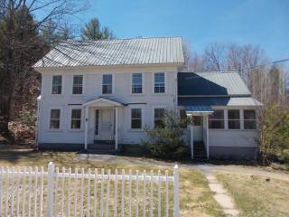 14 Maple Rd, Tamworth NH  03886-4603 exterior